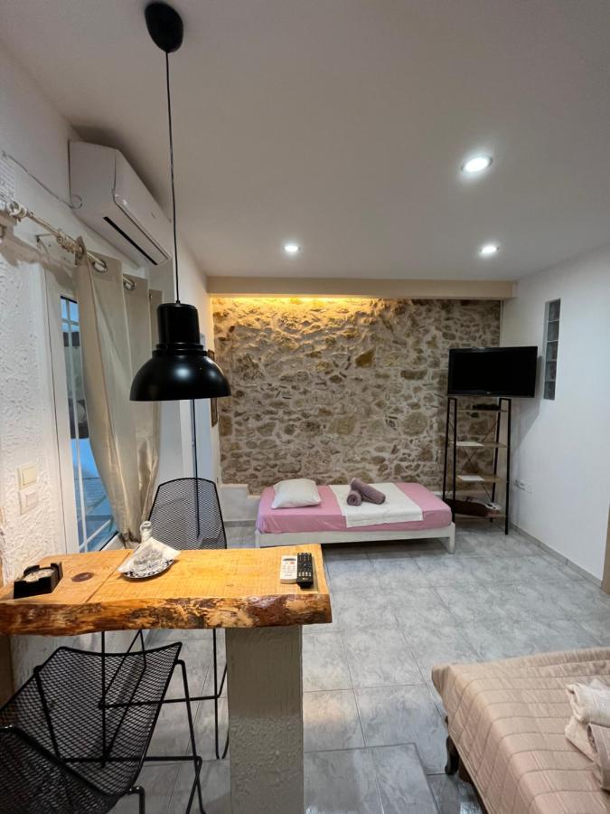 Papyrus City Centre Apartments イラクリオン エクステリア 写真